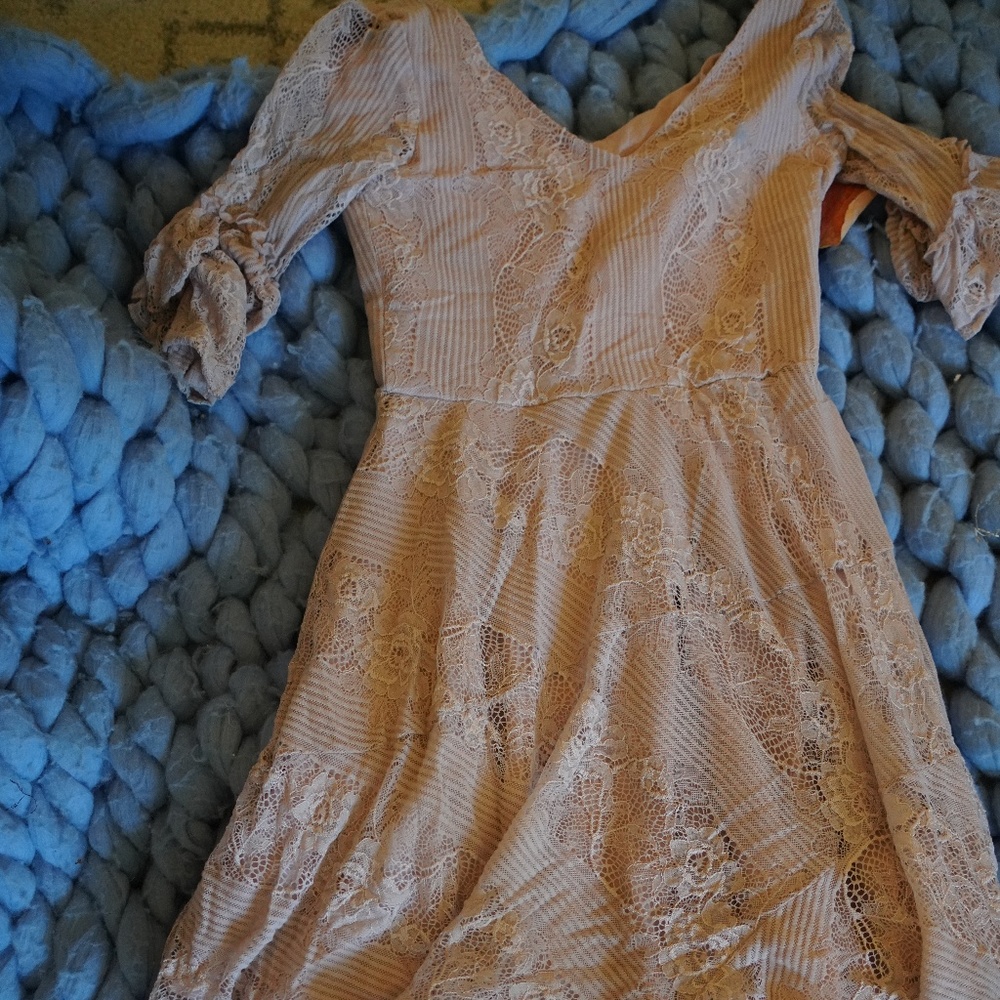 Lilac dress with lace